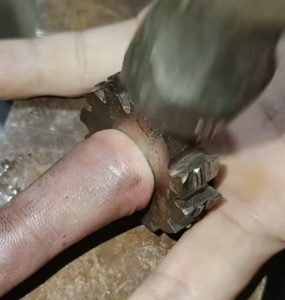 八级钳工是什么梗？你懂机加工吗